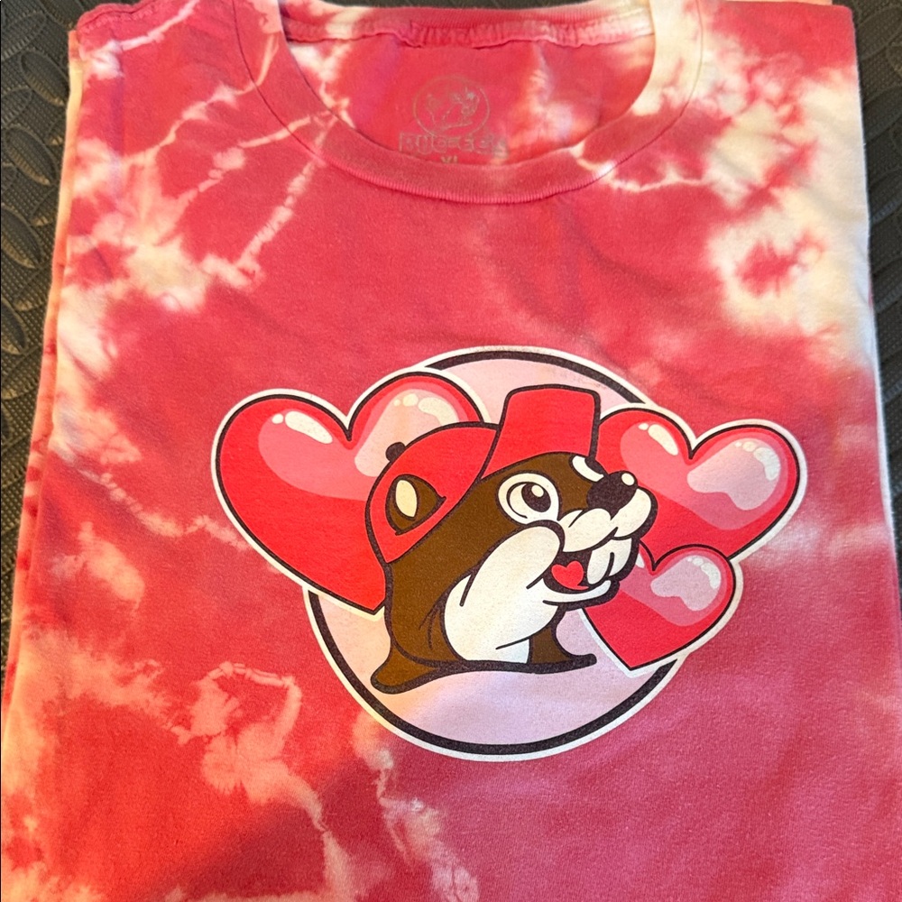 Buc-Ees Cute Graphic Pink Tie-Dye Short Sleeve Tee